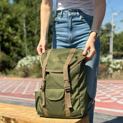 Mochila curva sustentable para notebook 13" - 15.6" verde