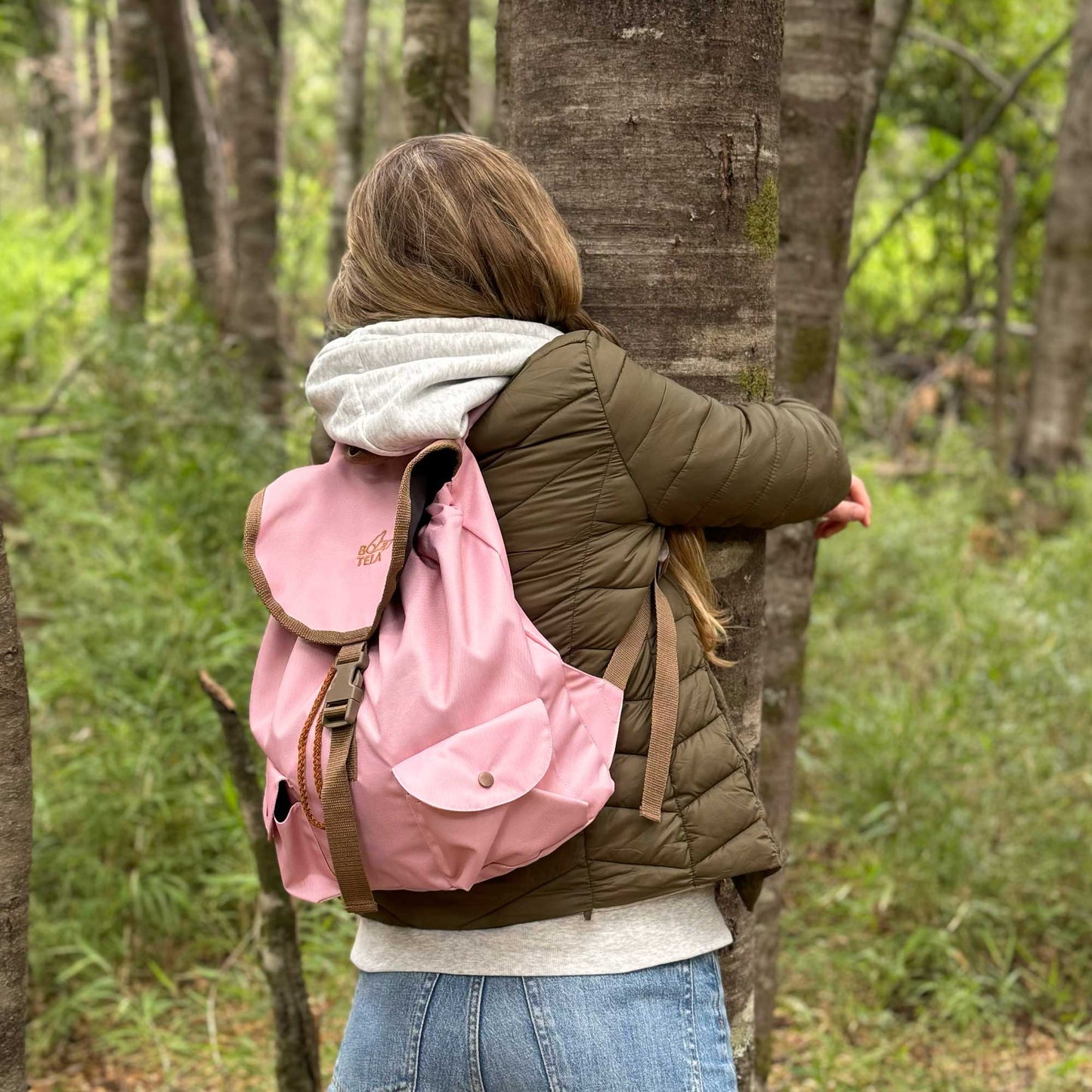 Mochila urbana sustentable rosa